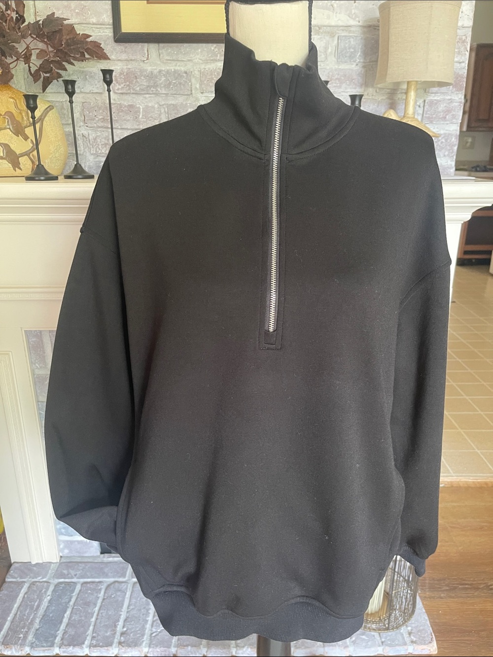 Moco Boutique Women’s Black Pull Over Collar  3/4 Zip Kangaroo Pocket Small